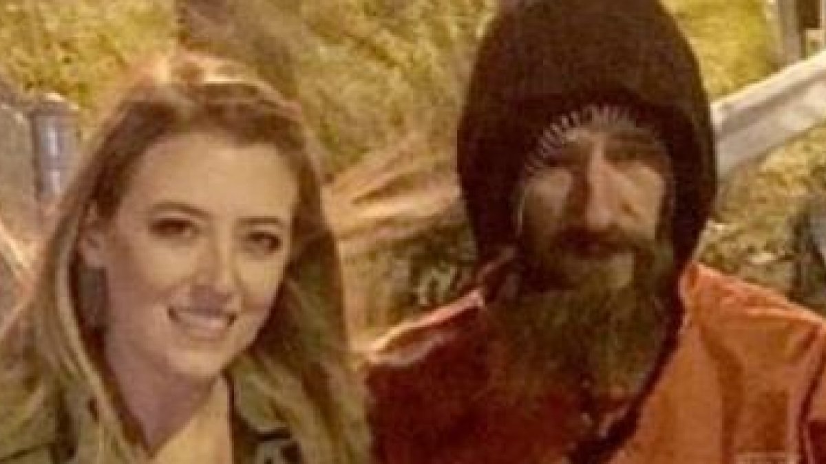 Kate McClure devolvió con creces la ayuda que este sin techo le había prestado