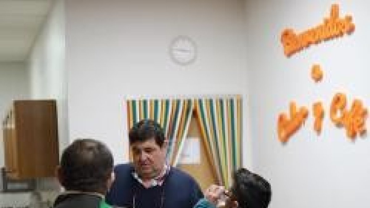 Calor y Café es un centro de acogida de Cáritas Málaga para personas de la calle