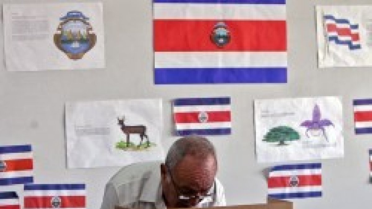 Elecciones en Costa Rica - varios candidatos denuncian la colonización judicial antifamilia desde poderes extranjeros