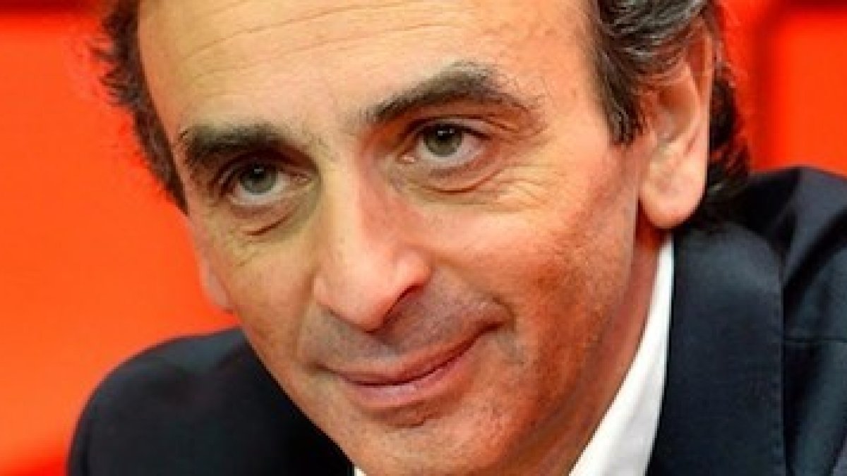 La clase dirigente surgida del 68 tiene todo el poder, sostiene Zemmour, pero la reacción está empezando ante tanta identidad amenazada por su espíritu de destrucción.