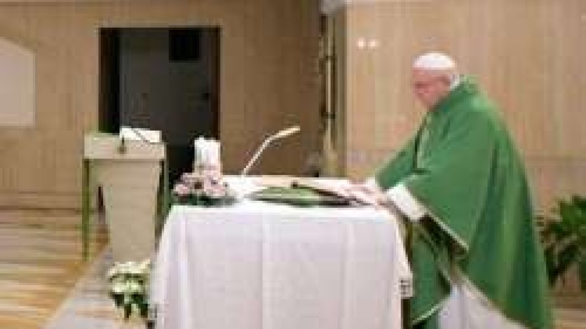 Francisco pide orar con valentía, confianza y paciencia