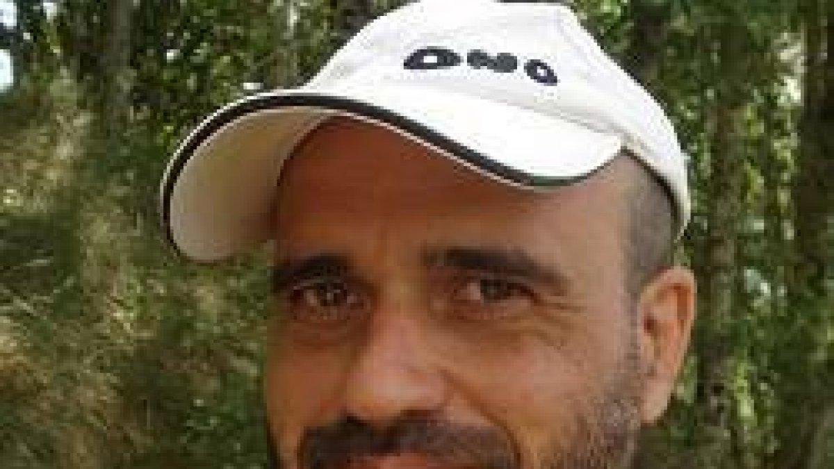 Tomás de Zárate es ilustrador católico y receptor cada domingo de los sermones del cura que preside la misa