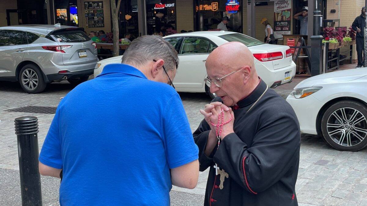 Claves sencillas para llevar a cabo una buena evangelización puerta a puerta.
