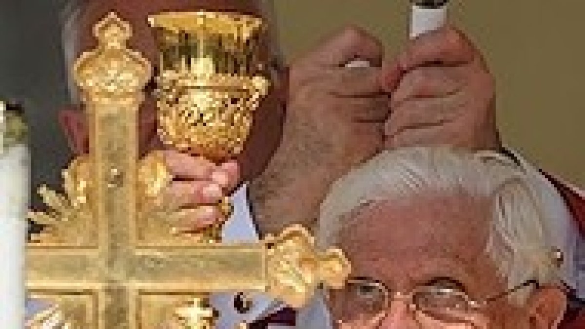 Hic est enim Calix sanguinis mei...