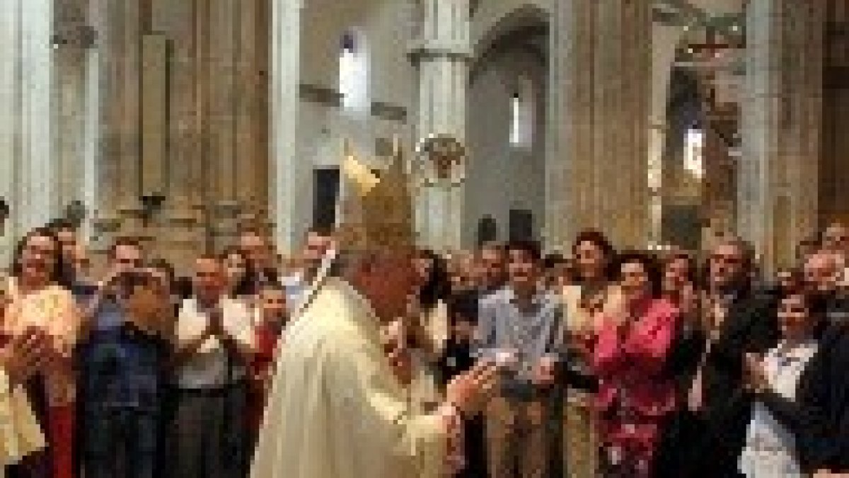 Monseñor Reig Pla en las ordenaciones