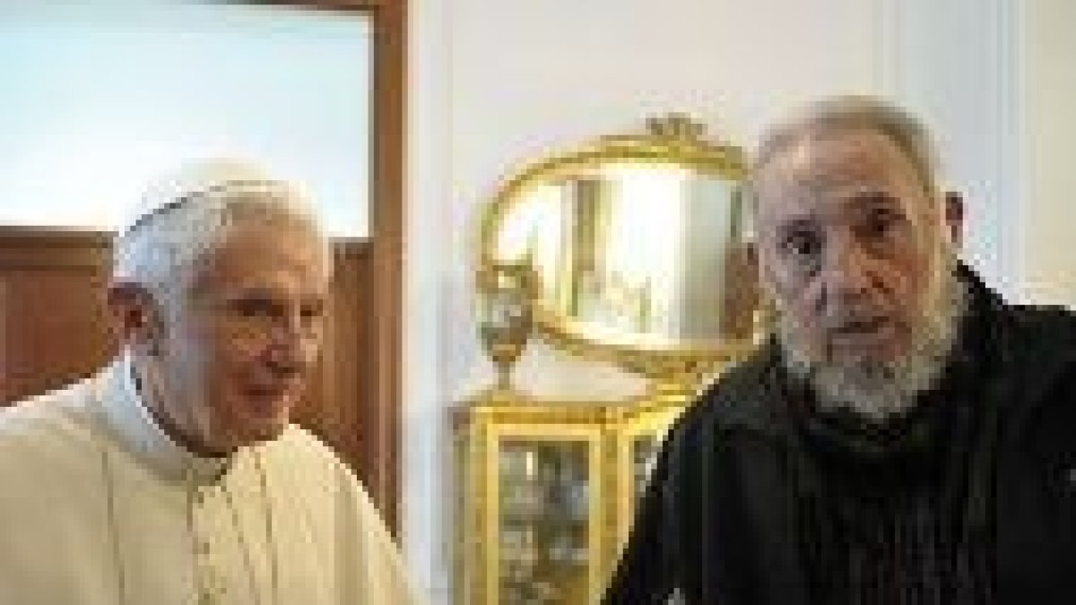 Benedicto XVI y Fidel Castro en La Habana