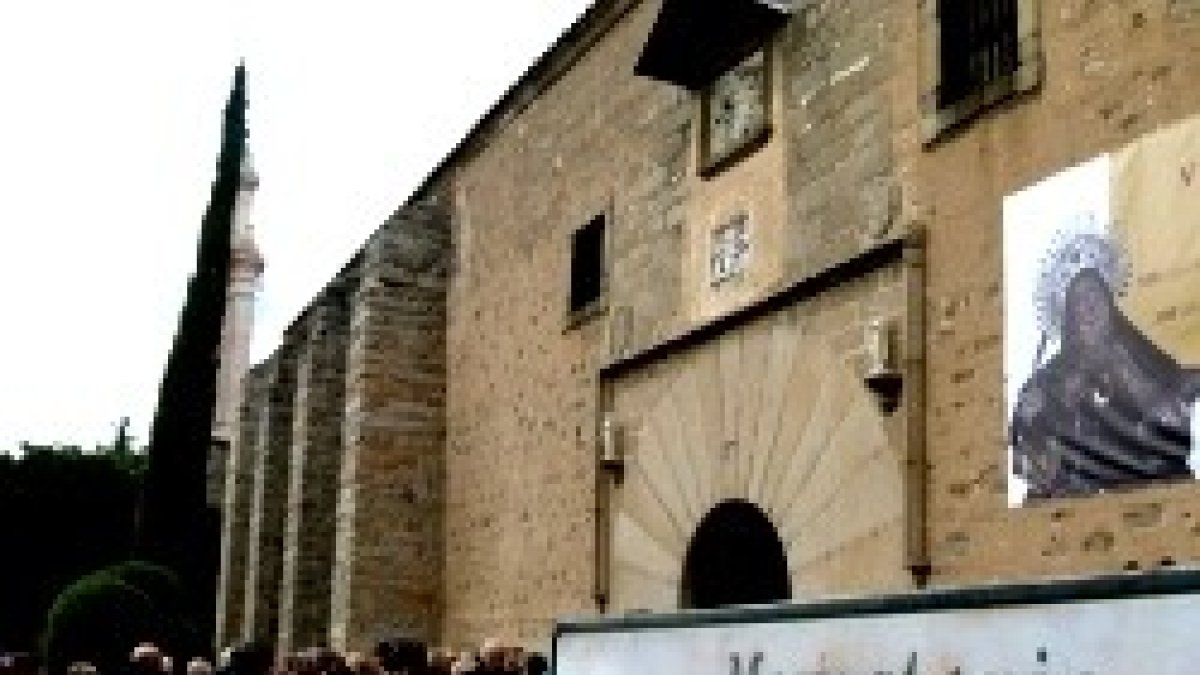 Desde el convento de la Encarnación Santa Teresa empezó su reforma... sigue recibiendo sangre nueva