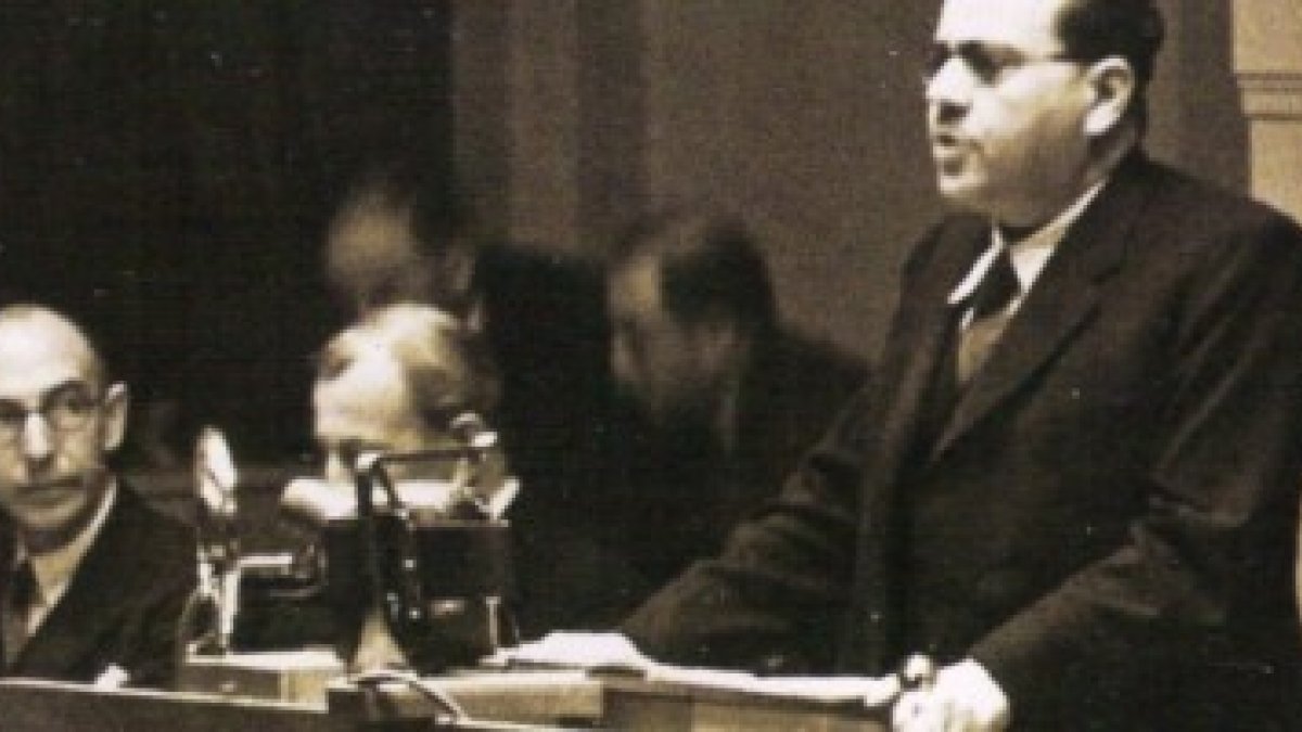 Juan Negrín en Ginebra en septiembre de 1937, tratando de mejorar la imagen de la República, dañada por la persecución religiosa, ya con 6.000 clérigos asesinados