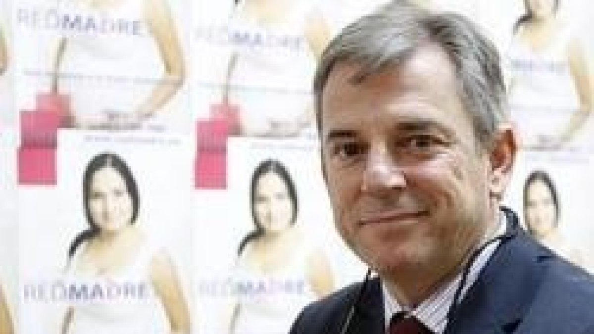 Antonio Torres, de Red Madre, pide más ayudas a la maternidad y la familia