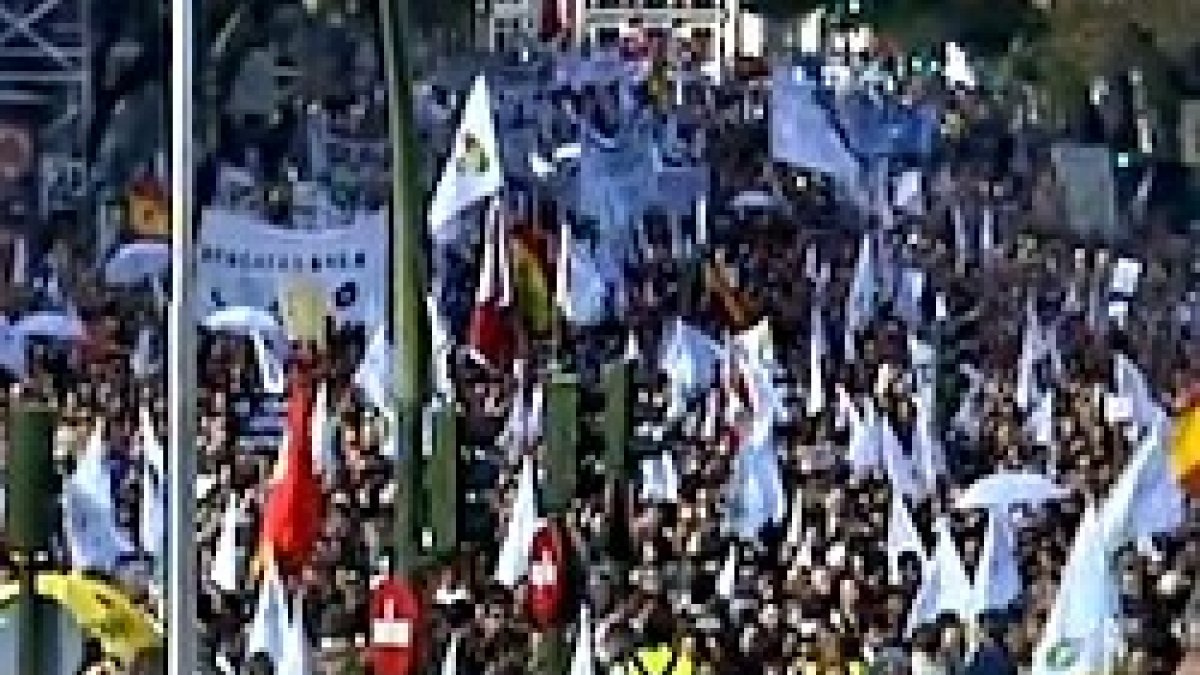 Una imagen de la manifestación de este 22 de noviembre: indignación ante el incumplimiento electoral del PP.