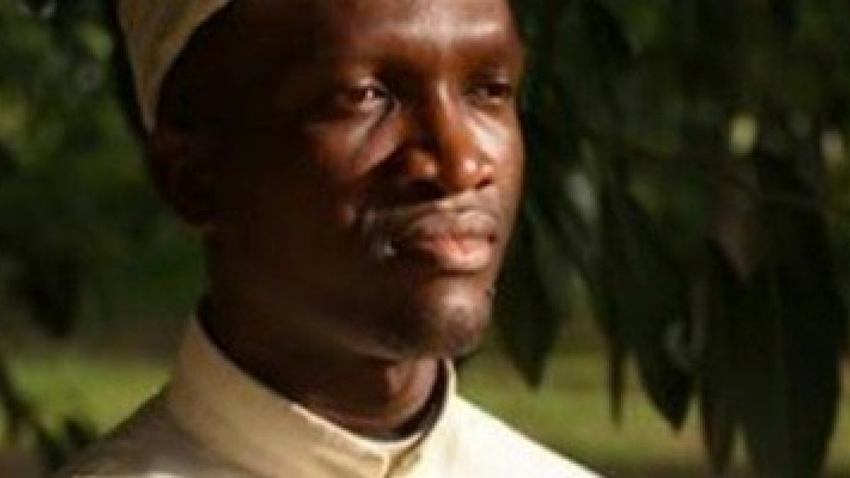 El padre Bernard Kinvi, de los religiosos de San Camilo, hizo juramento de cuidar enfermos, sean de la guerrilla que sean