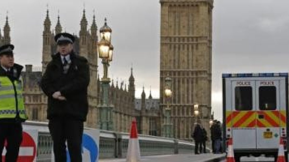 El Reino Unido investiga ahora una red de pedofilia de políticos y personalidades... que la seguridad estatal ocultó durante décadas - nadie asume responsabilidades