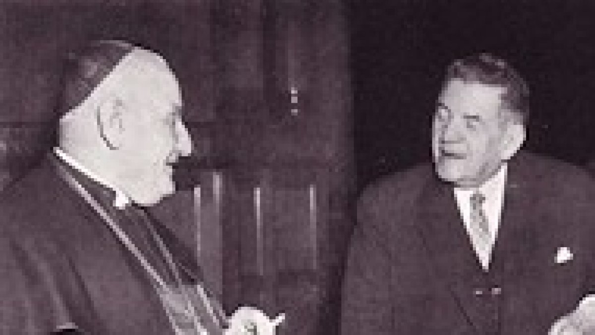 El cardenal Angelo Roncalli, futuro Juan XXIII.