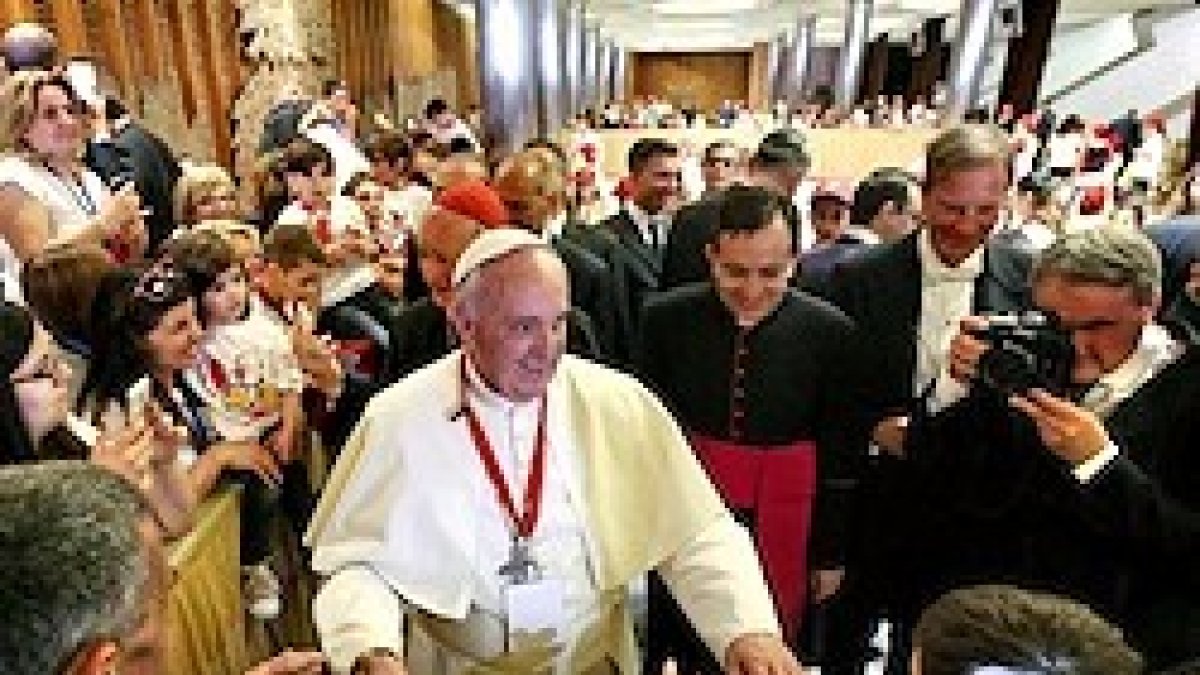 Francisco insistió en la sacralidad de la vida humana como principio esencial de la convivencia.