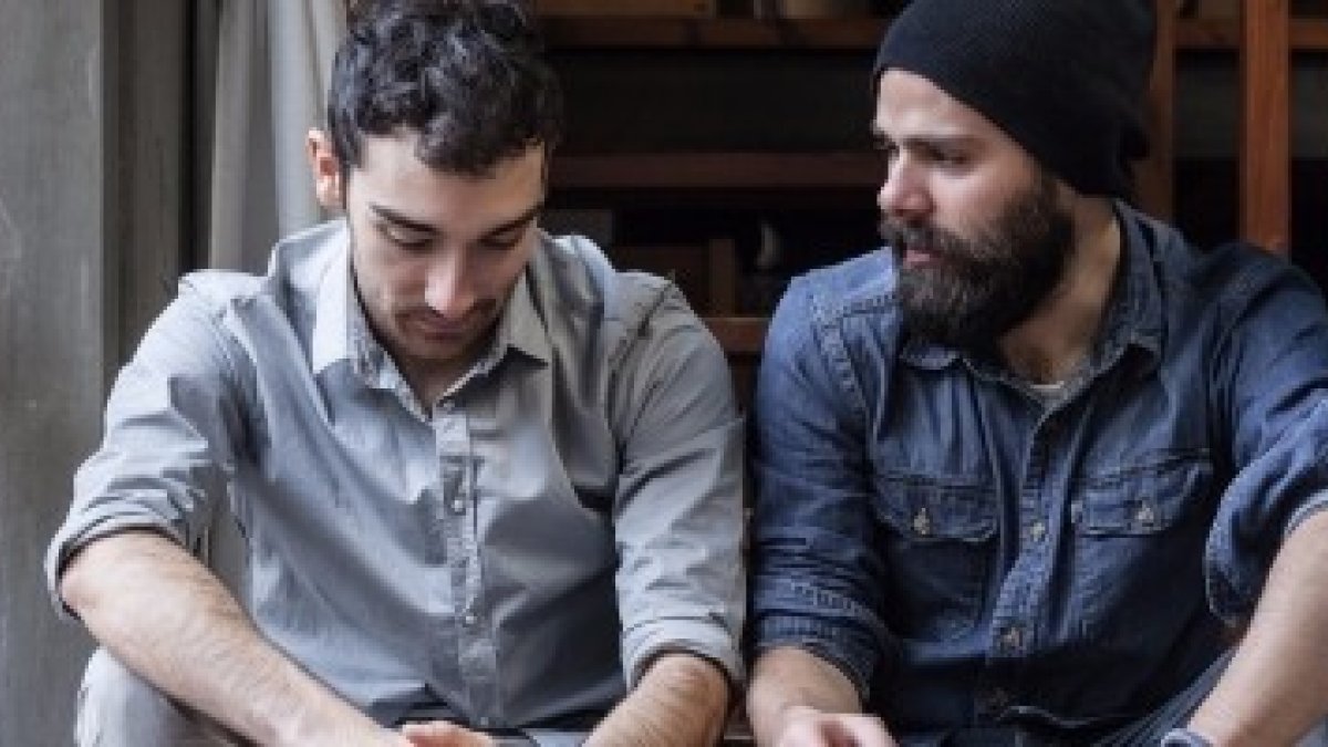 Las conversaciones profundas de amistad, el trato personal frecuente... cada vez se dan menos