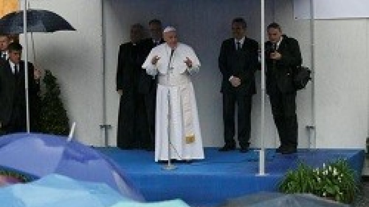 El Papa alabó la labor que la Comunidad de San Egidio ha hecho durante este medio siglo