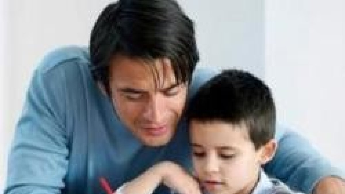 Un padre aporta a los niños experiencia y ejemplo de masculinidad y paternidad... y nada sustituye eso