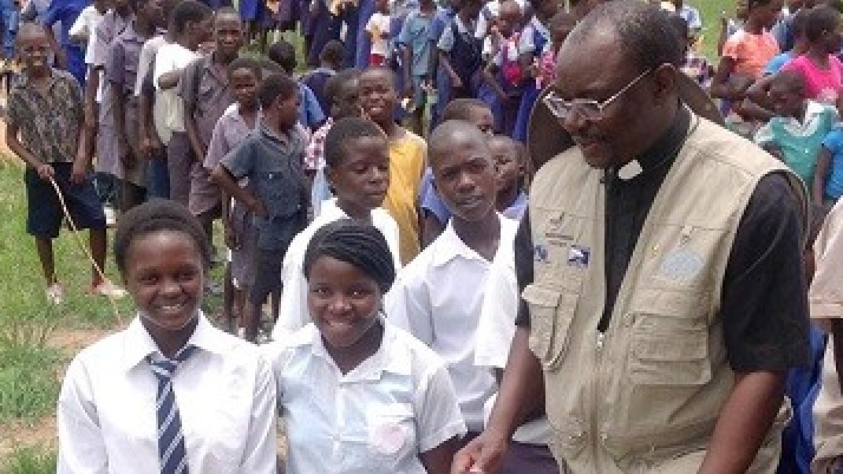 Zimbabue vive un momento histórico en el que la Iglesia Católica puede tener un papel relevante