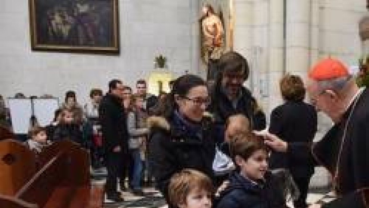 Cuando la familia valora la religión y cuando asiste a la Iglesia, hay menos riesgos de conductas suicidas en jóvenes