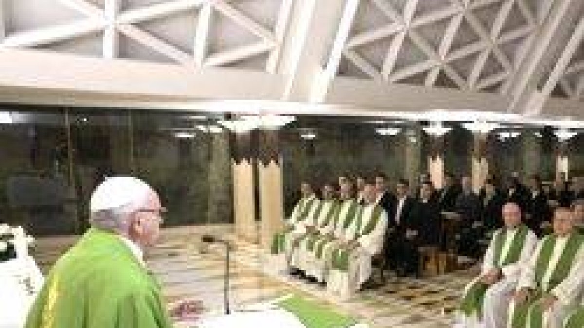 Francisco explicó en Santa Marta la carta a los Efesios y su visión experiencial del amor de Dios