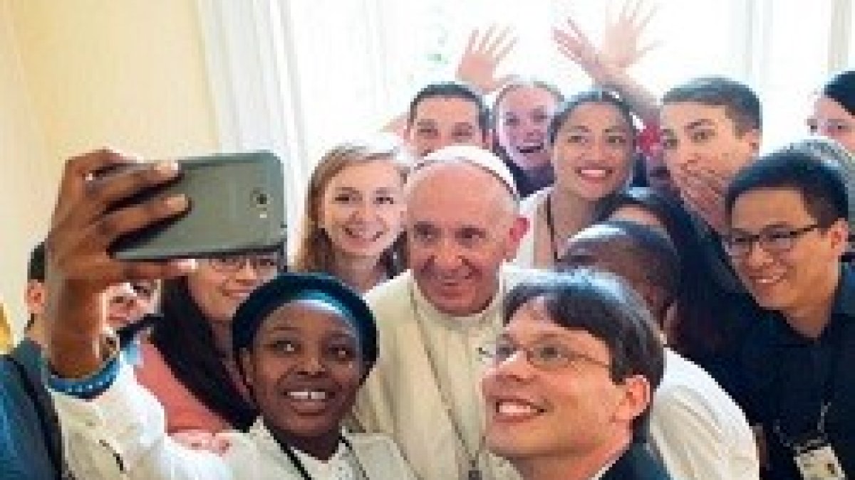 El Papa Francisco tiene muy presente siempre a los jóvenes en sus intervenciones