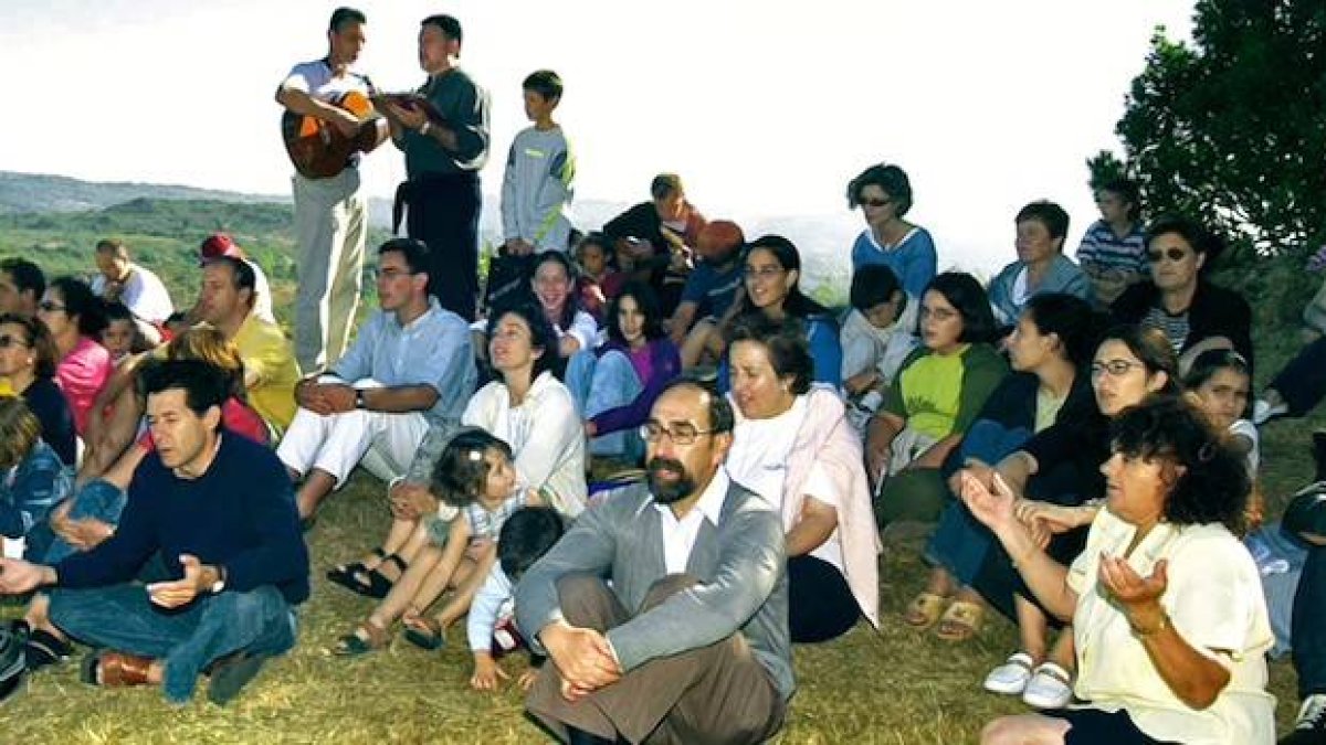 Las Familias Invencibles nacieron a principios de este siglo en el ámbito de la Renovación Carismática Católica.