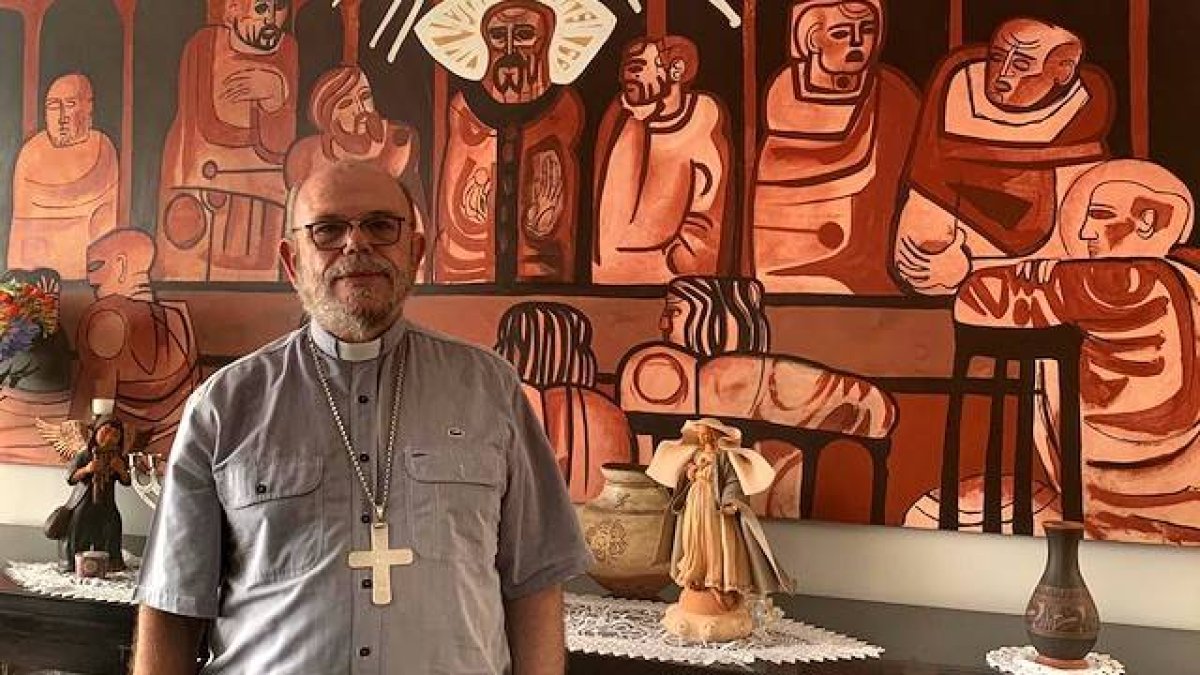 El obispo del Callao, José Luis del Palacio, invita a vivir el confinamiento como una oportunidad de cambiar de vida y dar una vuelta a nuestra relación con Dios.