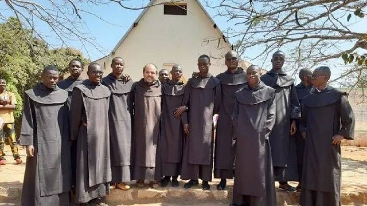 El padre Trinchero lleva once años como misionero carmelita descalzo en República Centroafricana