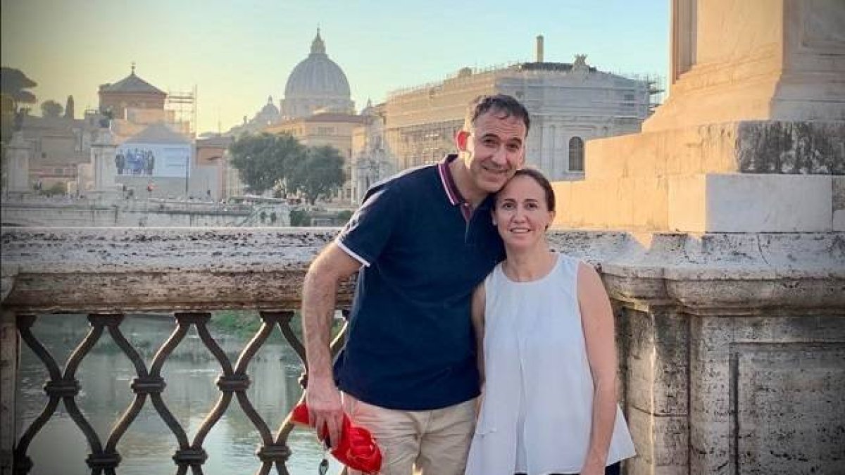 José Ángel y Esperanza en Roma - su fe y el gran ejemplo de otras familias han alimentado su entrega como padres