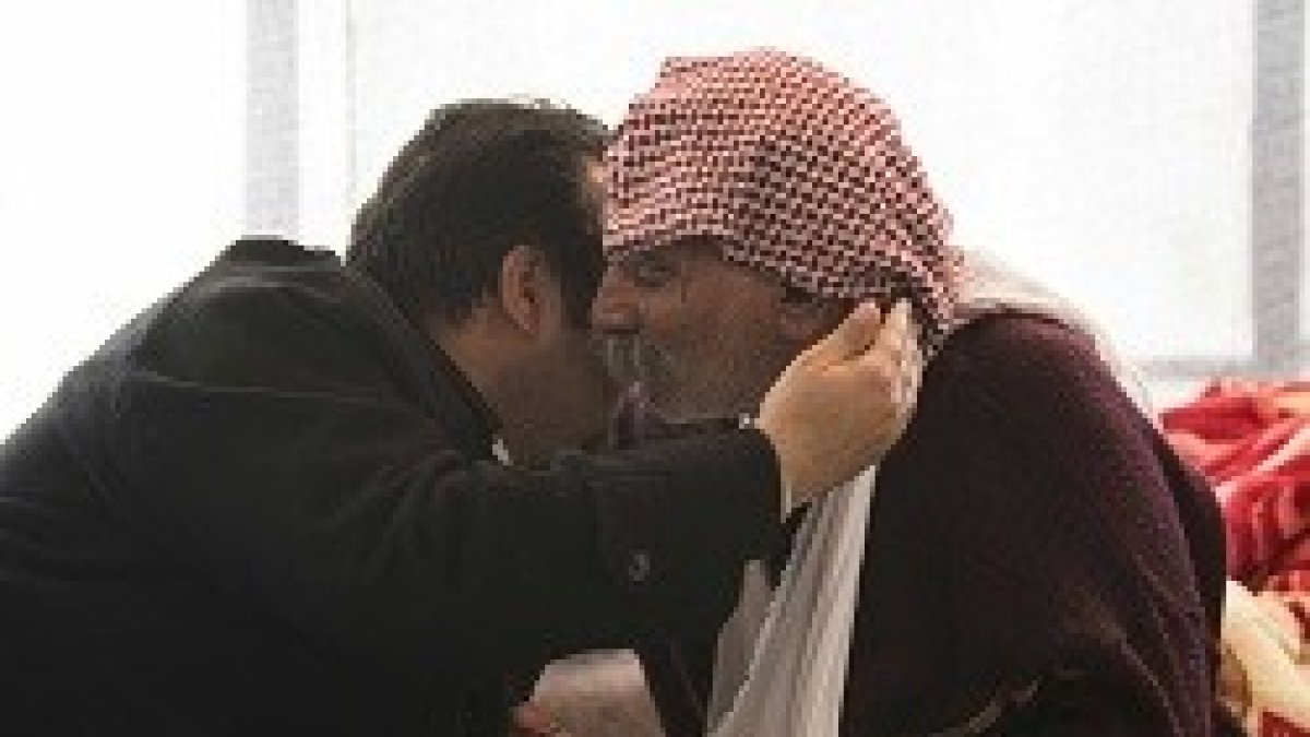 El padre Samir salvó a Judea y otros muchos yazidíes, ahora son íntimos amigos