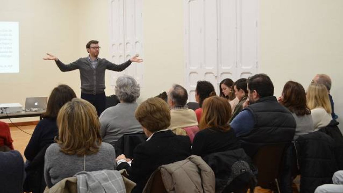 Juan Pablo Cannata es uno de los profesores de este curso online creado según el método de Catholic Voices