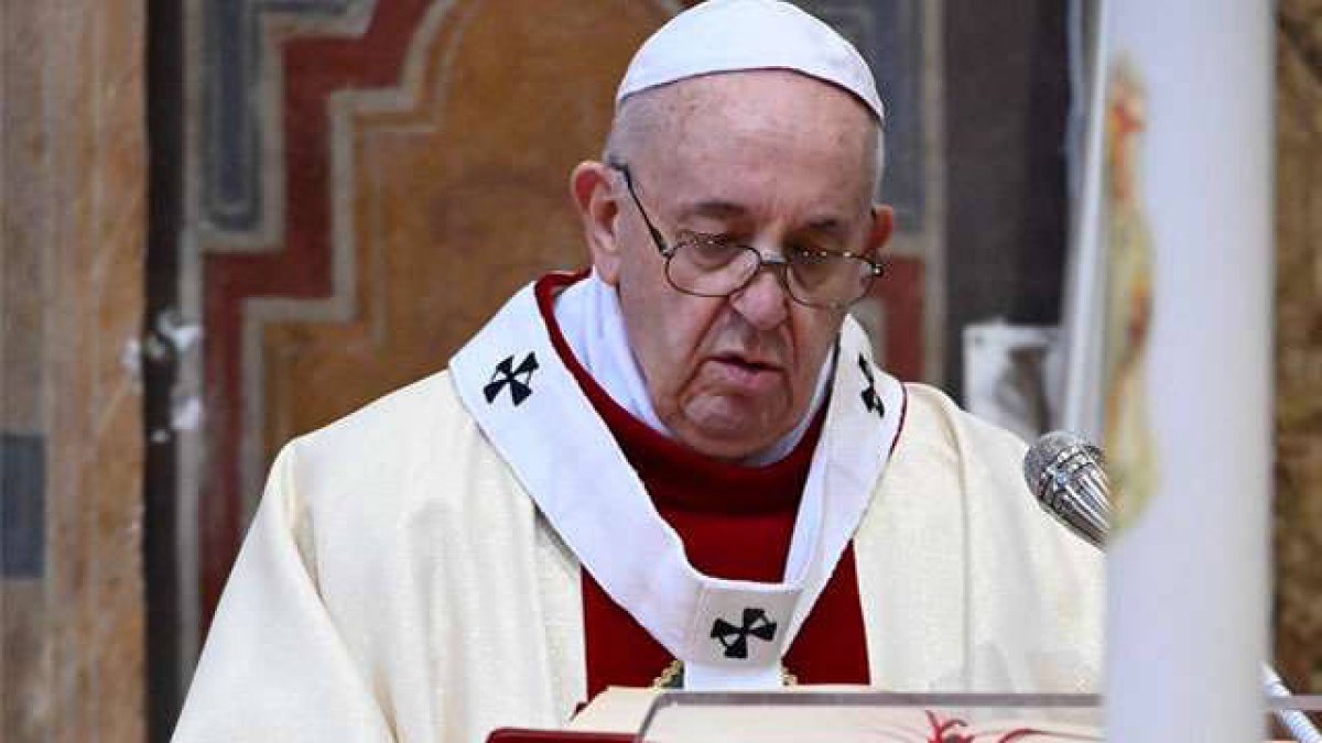 El Santo Padre celebra el Domingo de la Misericordia en la iglesia de Santo Spirito in Sassia, en Roma