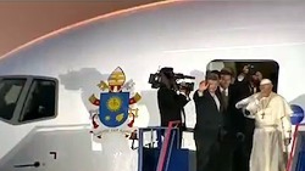 Concluyó un intenso viaje de una semana de Francisco a Chile y Perú, donde fue masiva y cariñosamente recibido.