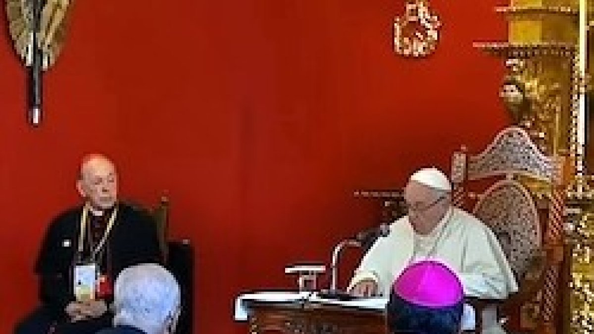 Francisco pidió a los obispos que mantengan su unidad sin disimular los conflictos, pero planteándolos con franqueza.