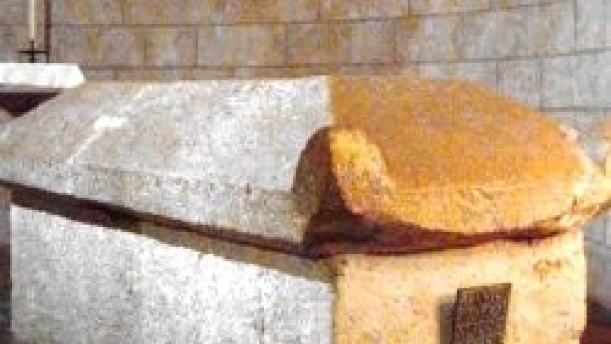 Sepulcro de Santa Afra.