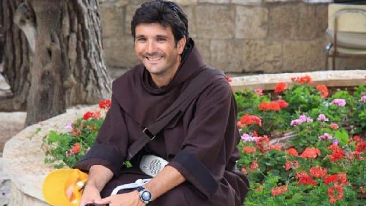 El Camino de Santiago ha marcado la vocación y también el ministerio de fray Paco Castro, franciscano.