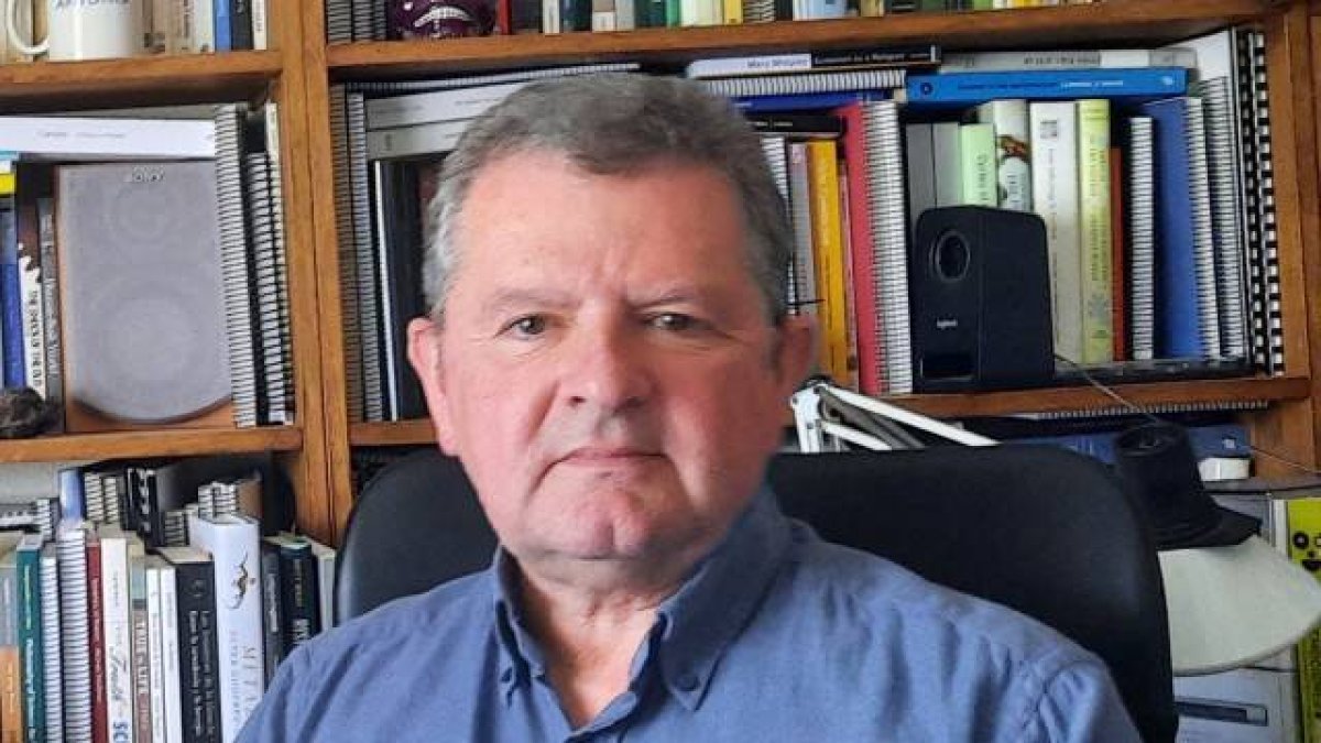 Antonio Diéguez Lucena es catedrático de Lógica y Filosofía de la Ciencia en la Universidad de Málaga desde 2010 y experto en Transhumanismo: su último libro, 