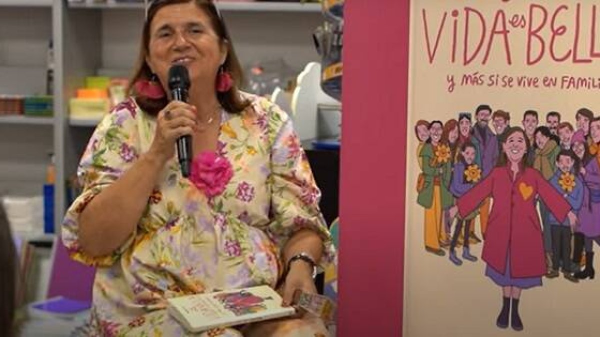 Rosa Pich al presentar su último libro, La vida es bella
