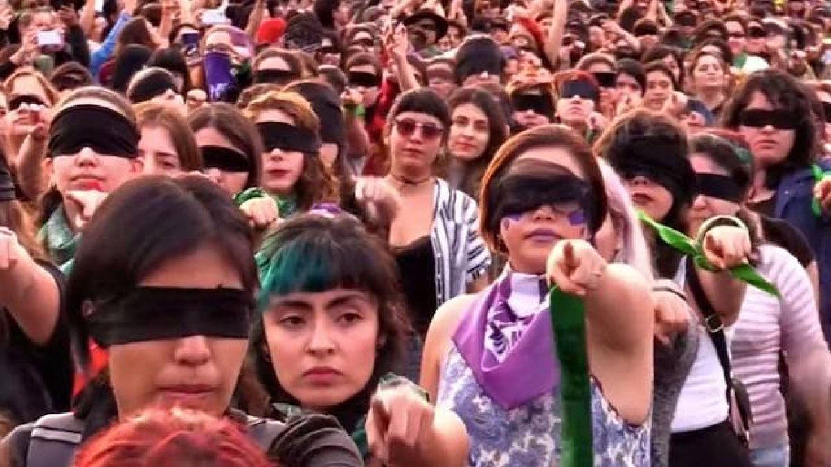 En su radicalización y creciente agresividad, el feminismo ha asumido como lema una acusación generalizada a todos los hombres por el hecho de serlo: «El violador eres tú». Prácticamente nadie dentro del movimiento se ha atrevido a discrepar.