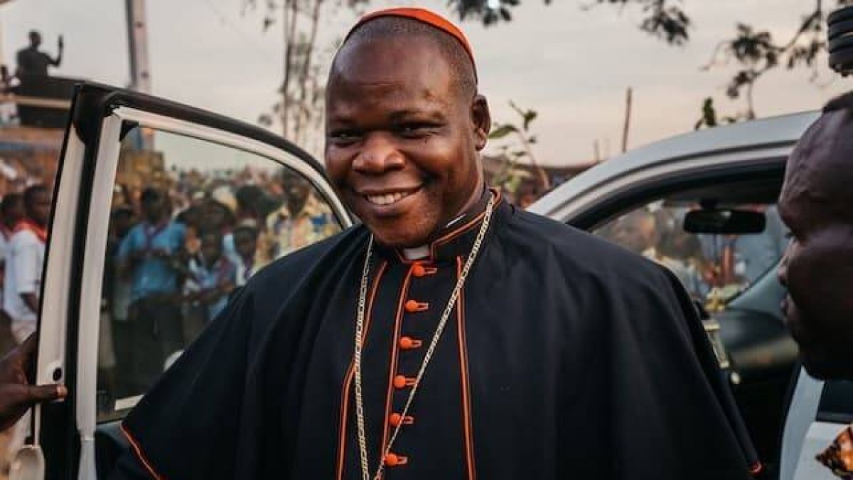 Dieudonné Nzapalainga, arzobispo de Bangui, ha sido en numerosas ocasiones apuntado con armas en la cabeza