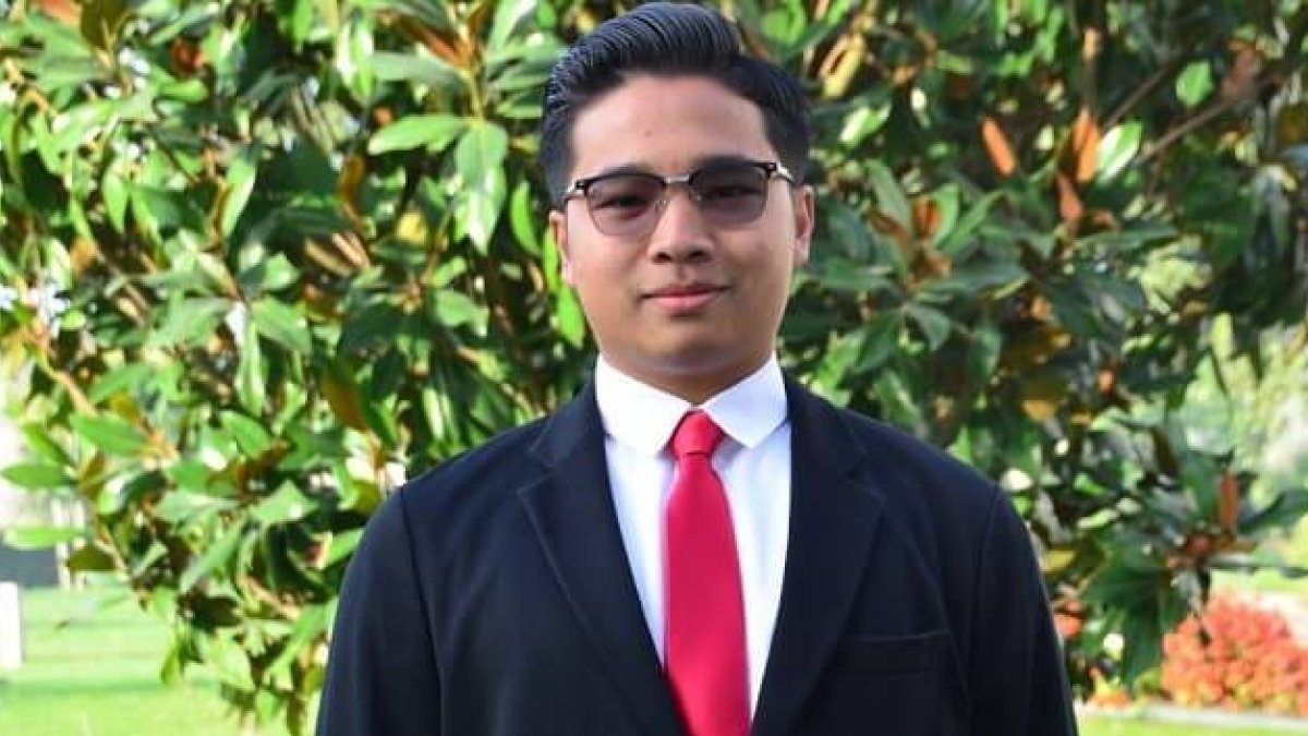 Binsar tiene 21 años y procede de Indonesia.