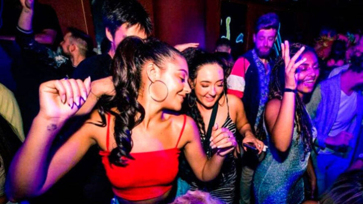 ¿Cómo afecta a los adolescentes el escuchar reaggetón?