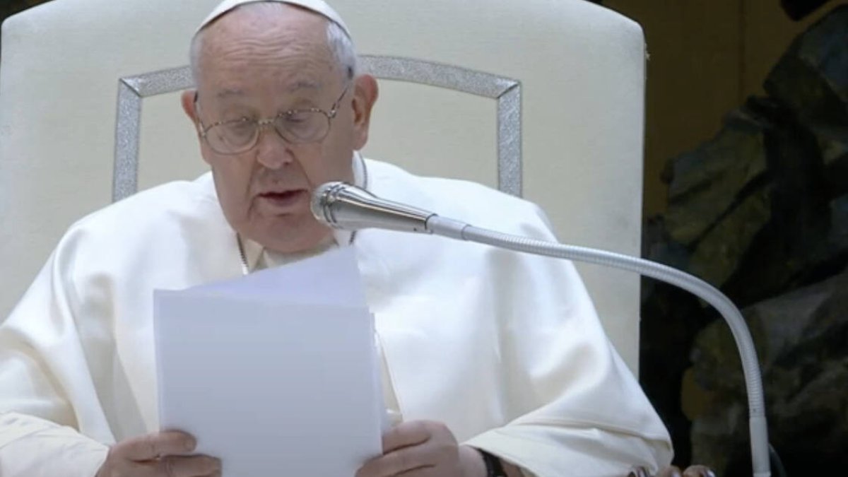 Francisco habló de dos tipos de tristezas, una de ellas es como 