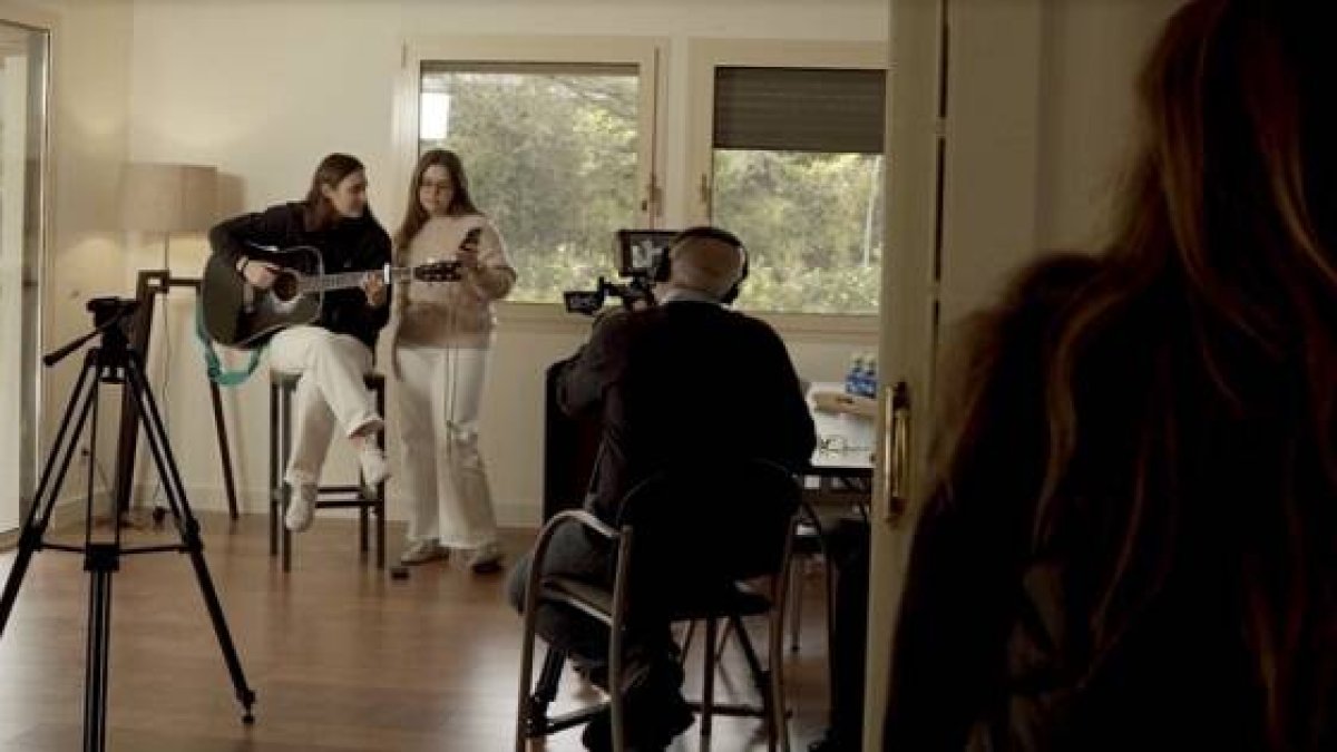 Madre Ven activó a jóvenes y mayores, con oración, música y peregrinación en honor a la Virgen