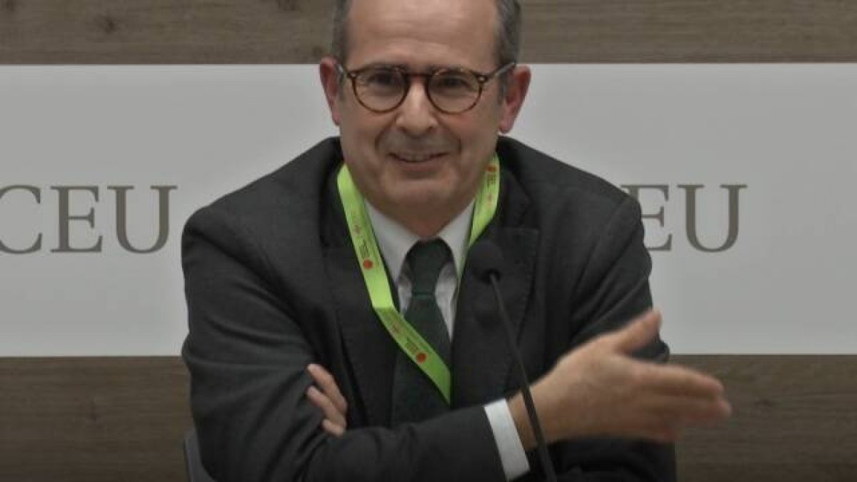 El filósofo Higinio Marín destacó durante su ponencia en el XXIV Congreso Católicos y Vida Pública del CEU que la Tradición es inviable sin la invención y viceversa. Lo contrario, dijo,