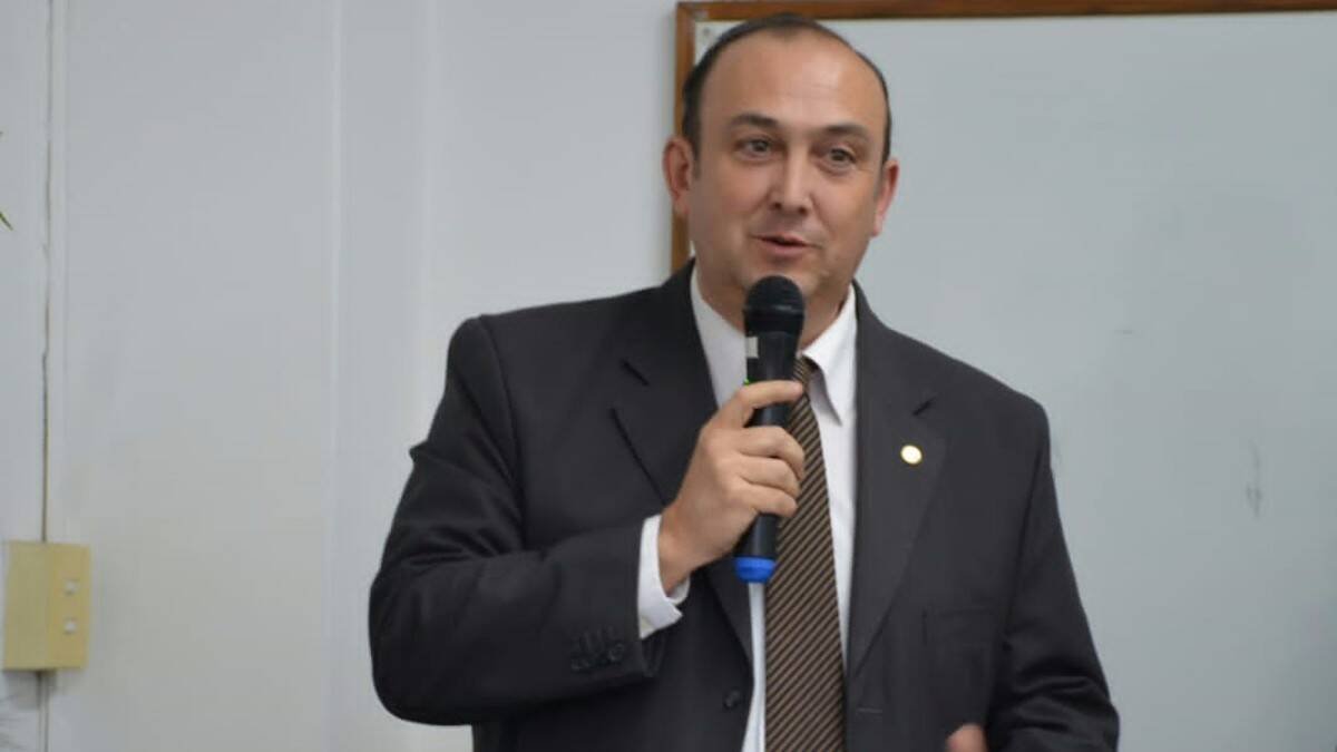 El profesor Ricardo von Büren apuesta por recuperar la unidad del saber de la epistemología clásica.