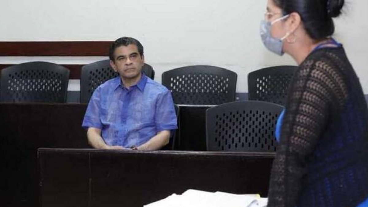 El obispo Rolando en los tribunales sandinistas el 10 de diciembre de 2022