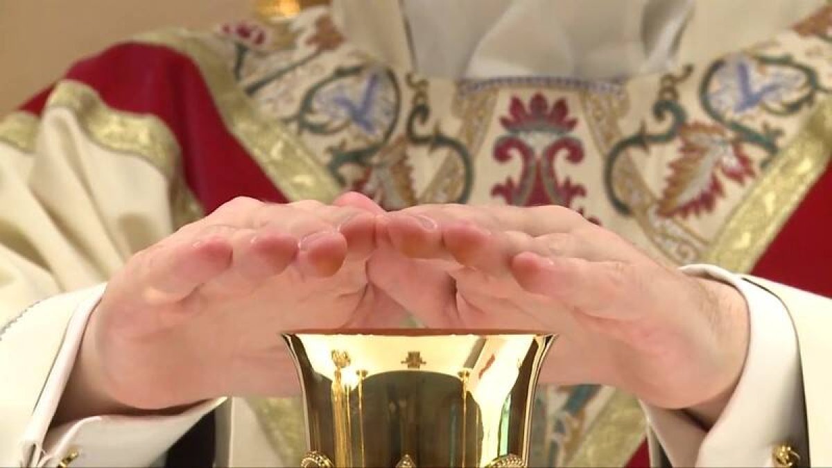 La plegaria eucarística: el corazón de la Eucaristía