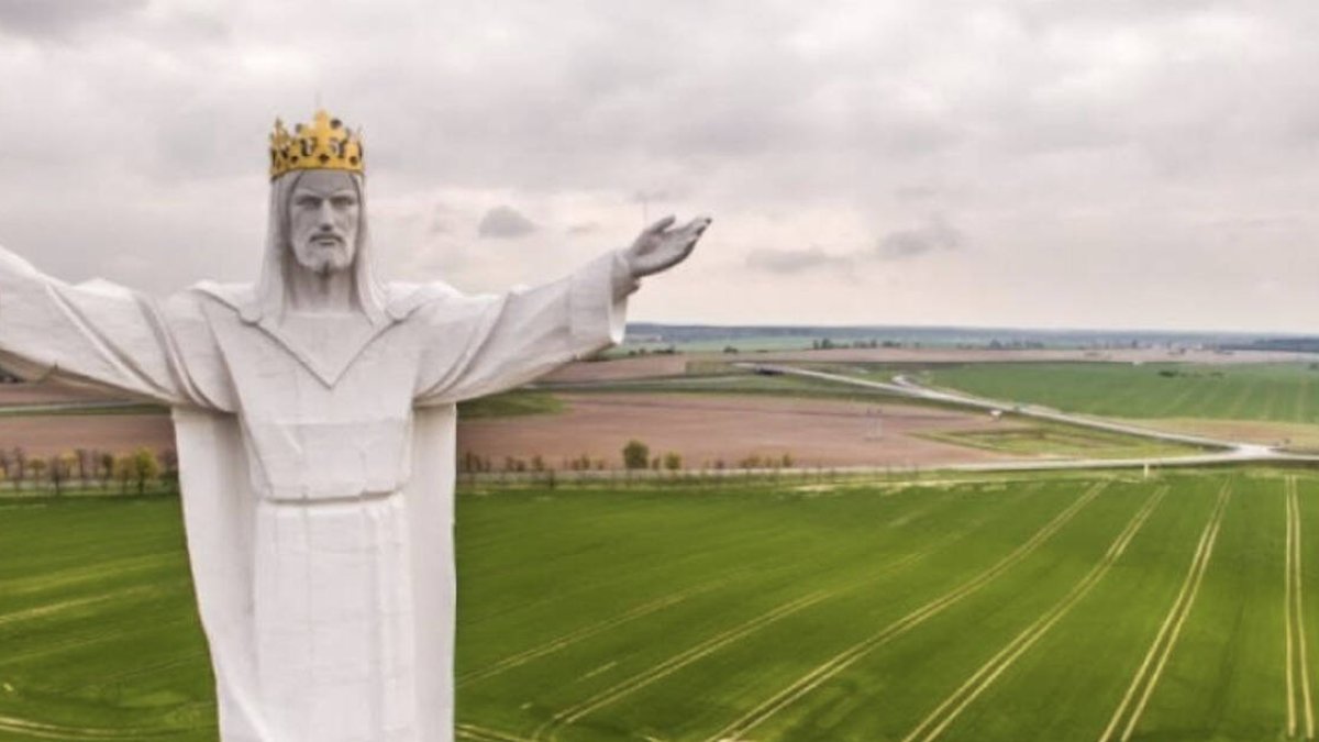 Inaugurado en 2010, el Cristo de Polonia ha sido varios años la estatua más grande del mundo.