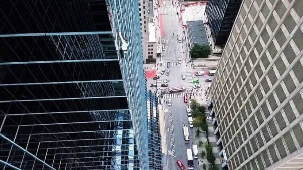 Maison DesChamps, el activista conocido como Spiderman provida, fue arrestado esta semana tras escalar un edificio en Las Vegas en búsqueda de donativos para ofrecer recursos a una mujer que pretende abortar.